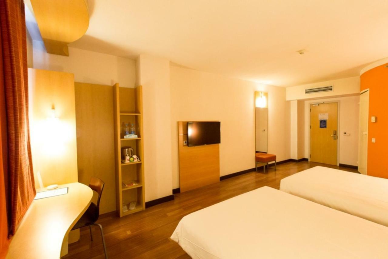 Hotel Ibis Dongguan Dongcheng Exterior foto